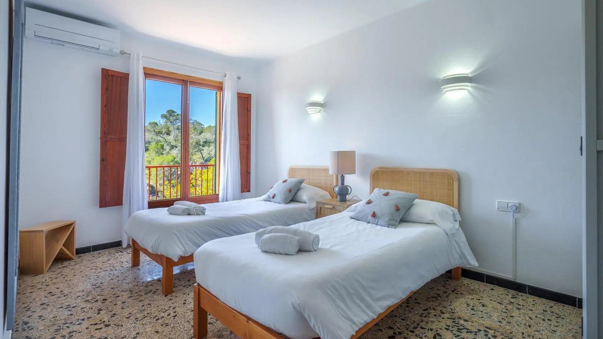 Casa Ses Sevines Etv1786 Cala Llombards By Mallorca Villa Selection Сантаньи